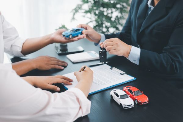 lease vs finance car
