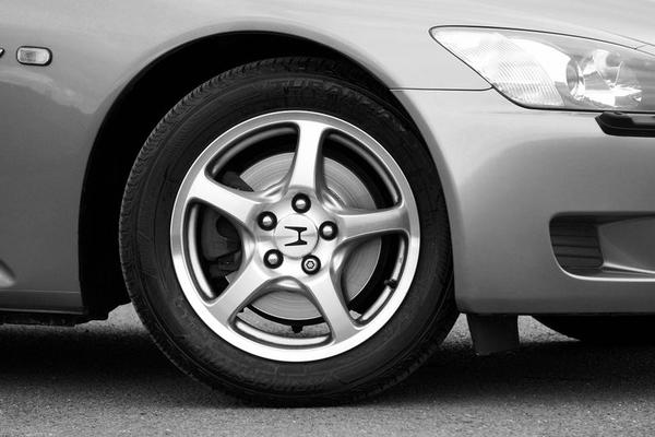 wheel alignment cost uk